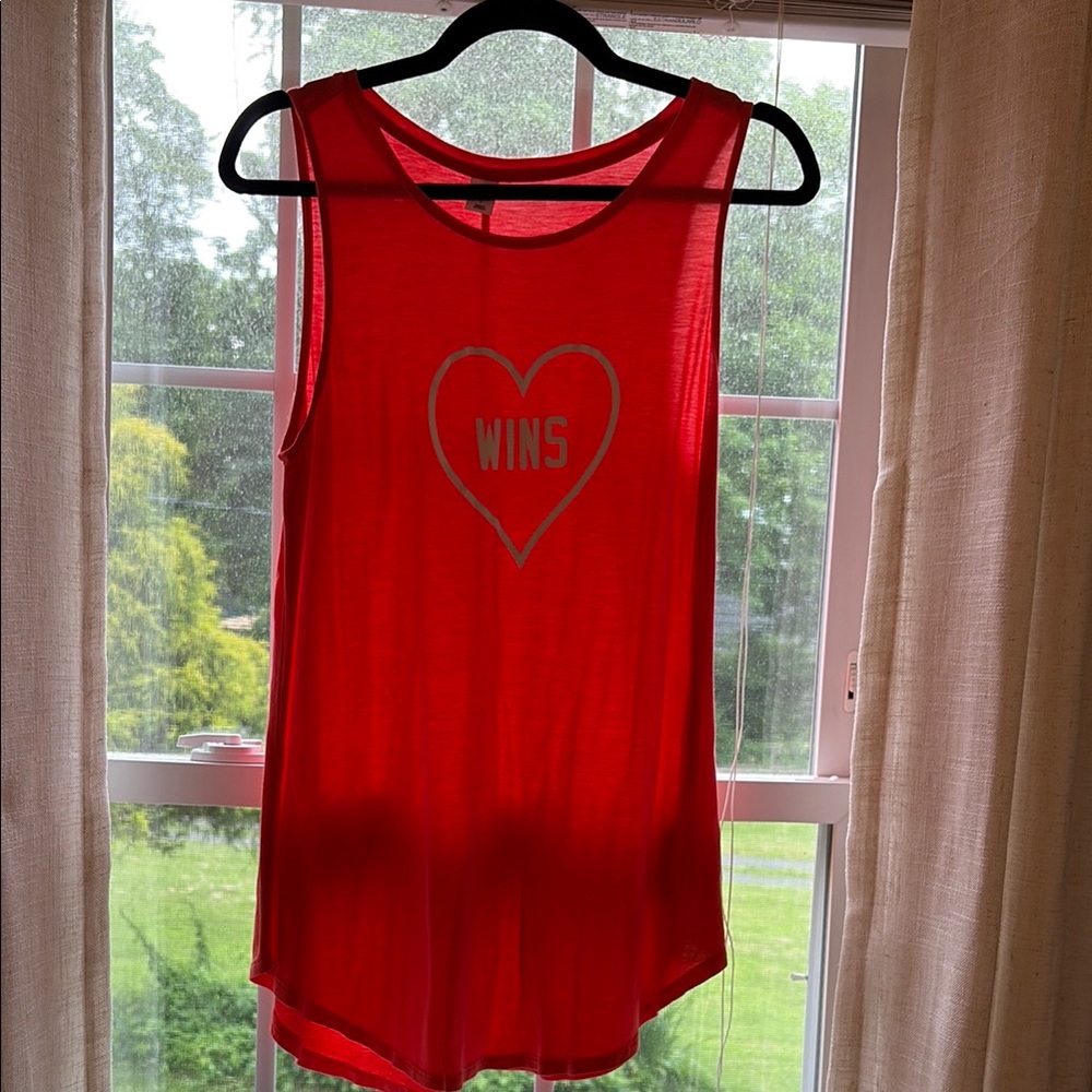 Red Heart Print “Love Wins” Tank Top. Old Navy L, NEW